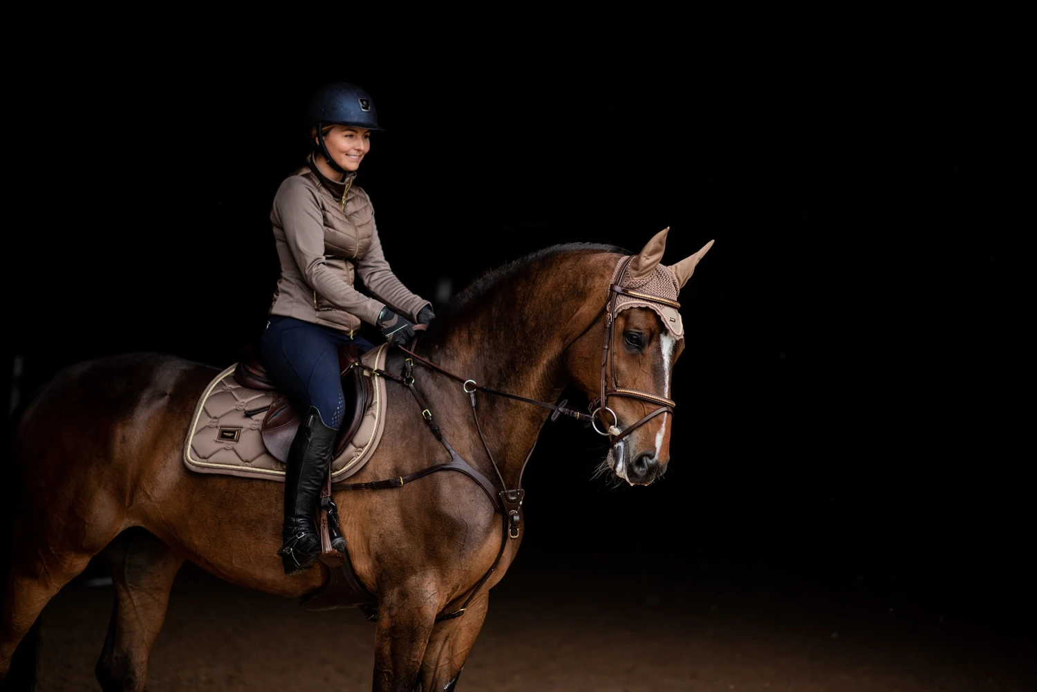 Equestrian Stockholm Ear Bonnet Champagne - Image 4