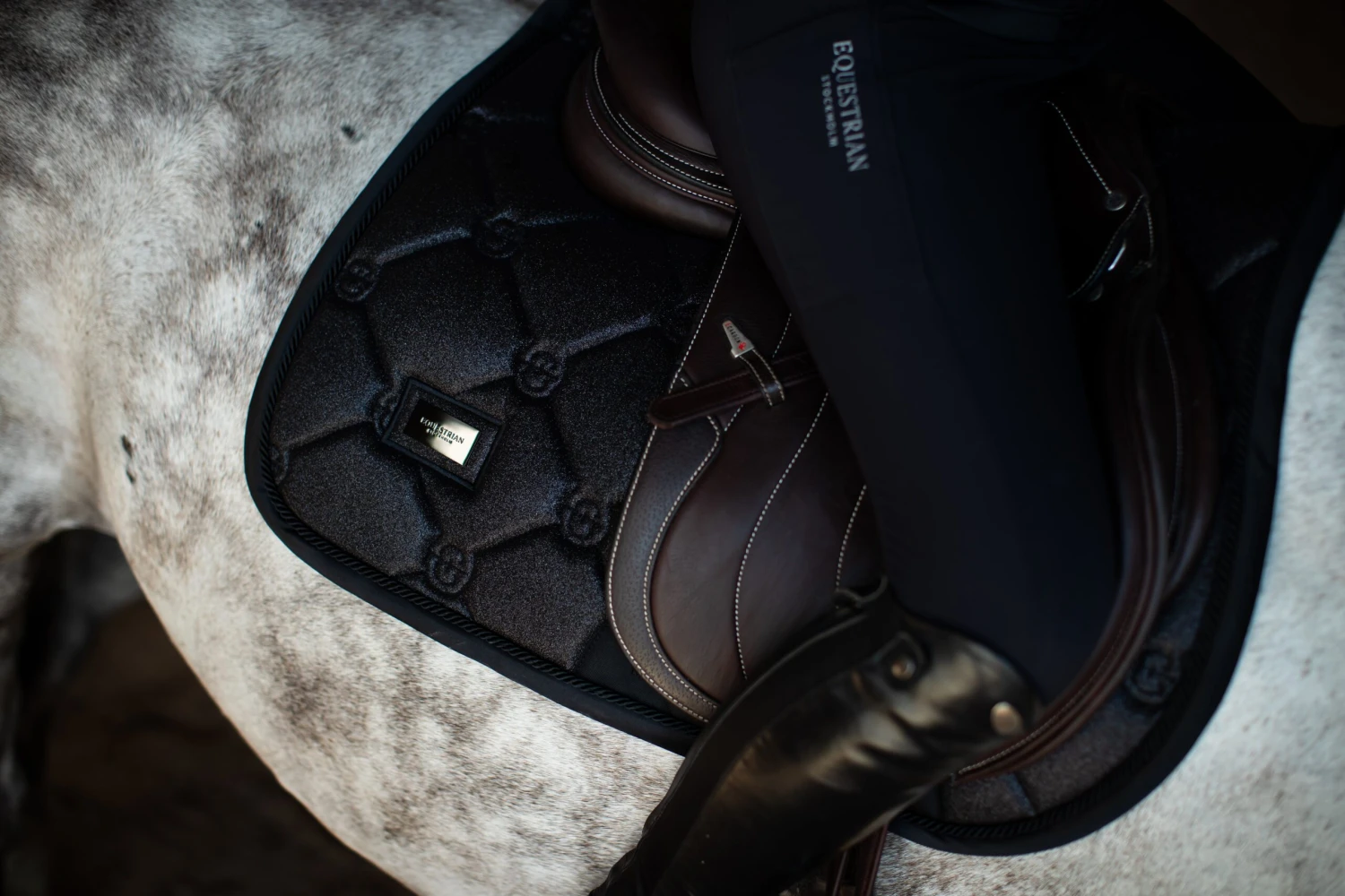 Equestrian Stockholm Jump Saddle Pad All Black Glimmer - Image 2