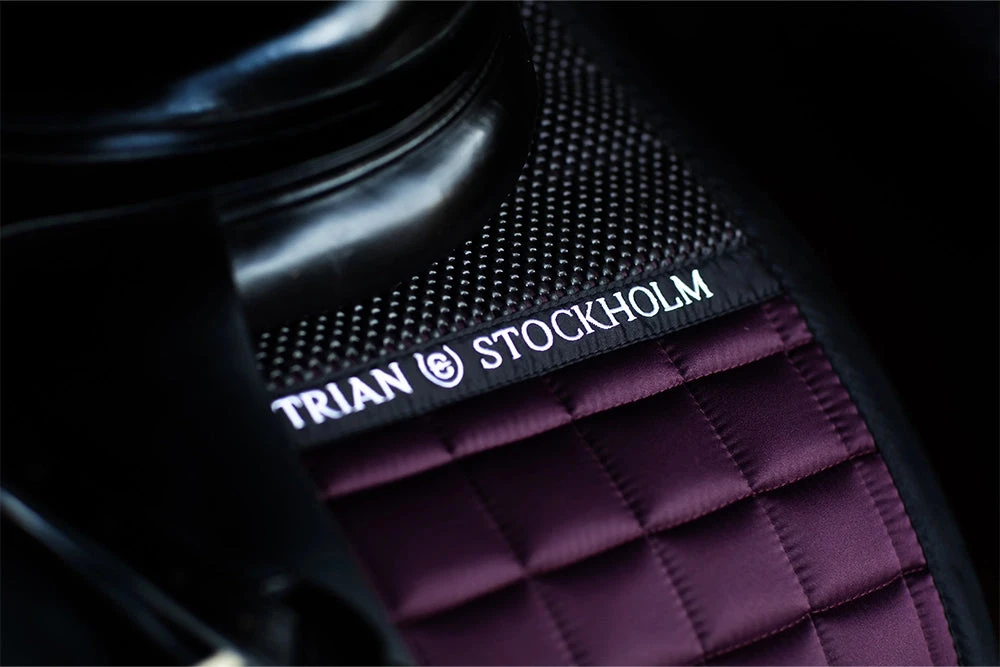 Equestrian Stockholm Dressage Saddle Pad Sportive Black Raven - Image 4